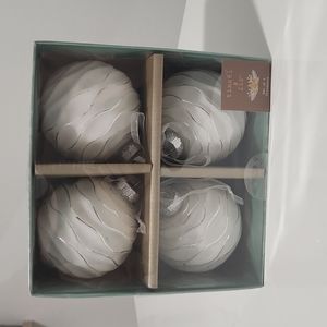 Tinsel & Fir Merry Winter 4 pack 4 inches Blown Glass Ripple Ornaments